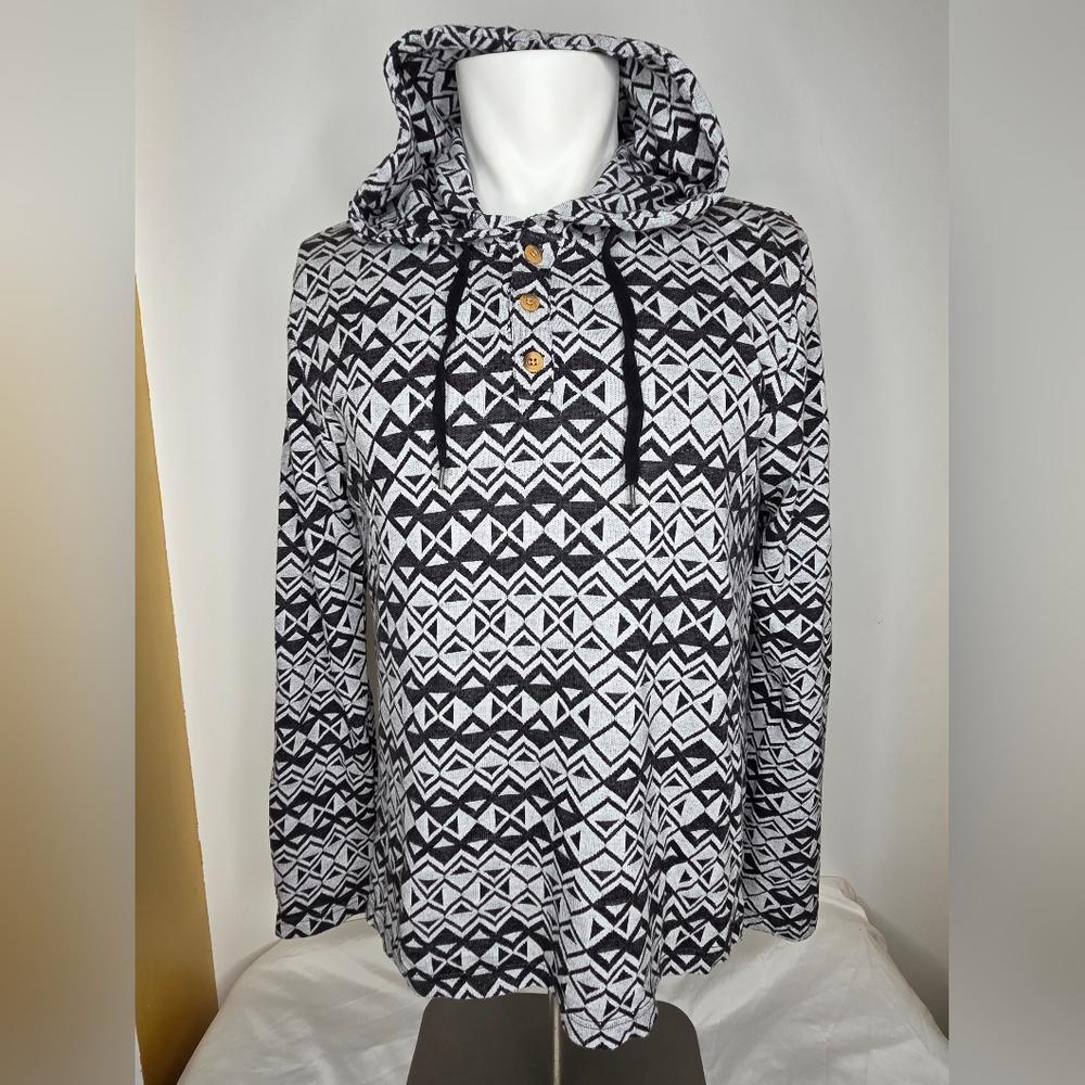 Koto Size M Stylish Hoodie For Men In Black and White Geometric Print